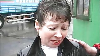 Small British Granny R20